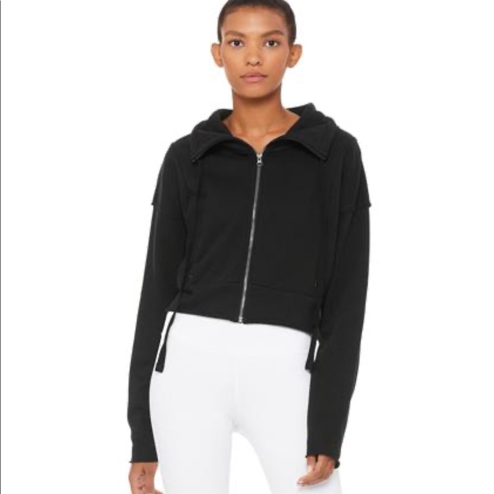 ✨NWT Alo Cropped Trail Jacket✨